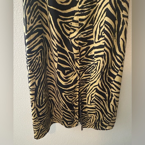 Lost + Wander Helena Love Tiger Print Midi Dress Size Small NWOT - Picture 5 of 9